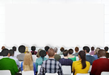 İnsanlar seminerde, öğrenme kavramı