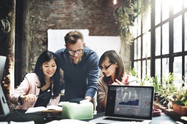 İş ekibi toplantısı