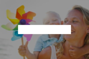 Aile Plajı'nda çocuklarla