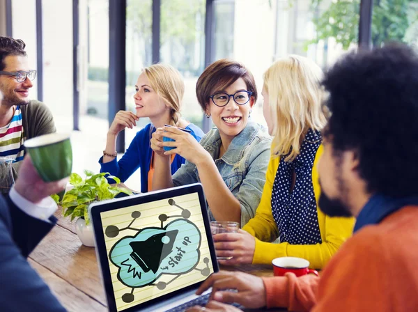 Gente de negocios en reunión — Foto de Stock