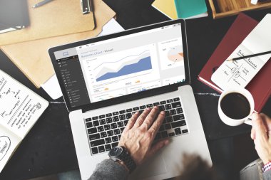 İş grafiği laptop