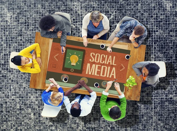 Concetto di connessione ai social media — Foto Stock