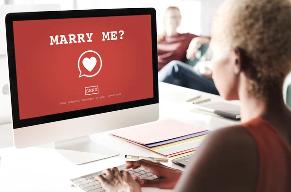 Marry Me? with heart — Stock Photo, Image