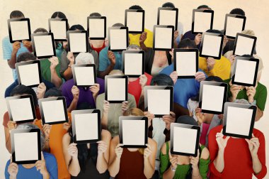 Çeşitlilik insanların yüz dijital tablet ile kaplama 