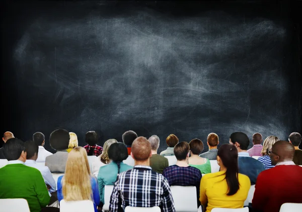 Grupp människor vid seminariet — Stockfoto