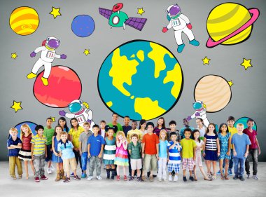 sevimli gülümseyen çocuklar