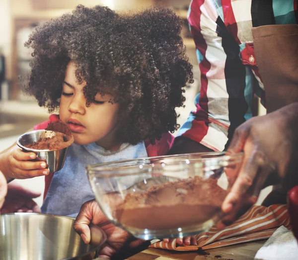 Postres de Bakering infantil —  Fotos de Stock