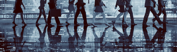 силуэты ходячих бизнесменов