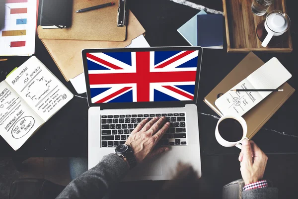 컴퓨터 화면에 영국 국가 깃발 — 스톡 사진