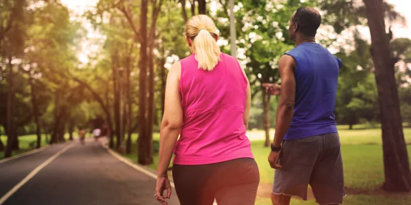 Pareja Deportiva al aire libre —  Fotos de Stock