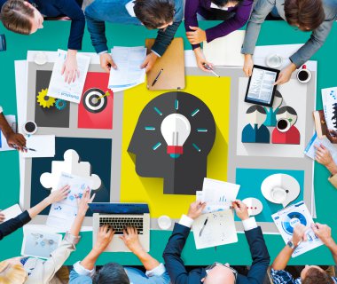 Beyin fırtınası paylaşımı ekip çalışması kavramı planlama