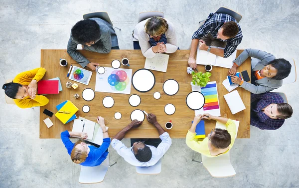 Bedrijfsteam aan het werk — Stockfoto