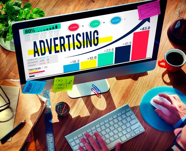 Рекламного брендингу концепції комерційного маркетингу — стокове фото