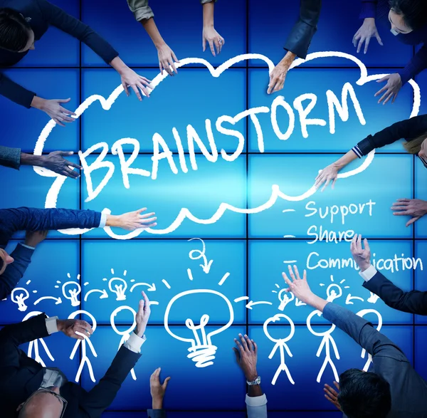 Pensiero di brainstorming, concetto di comunicazione di sostegno — Foto Stock