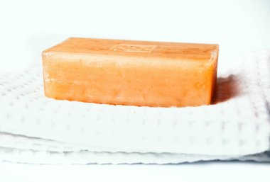 Havluda doğal el yapımı eko sabun.