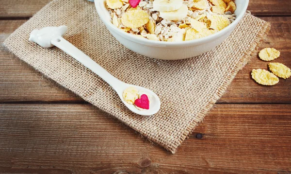 Muesli con corazones dulces — Foto de Stock