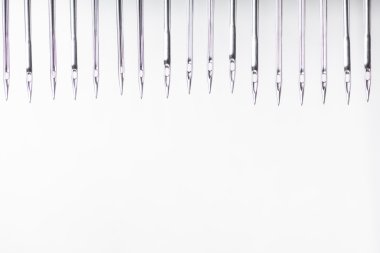 Endüstriyel makine dikiş iğnesi.