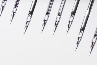 Endüstriyel makine dikiş iğnesi.