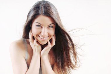 neşeli çekici güzel kadın saf deri ve güçlü o