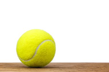 Tek tenis topu tablo ahşap izole