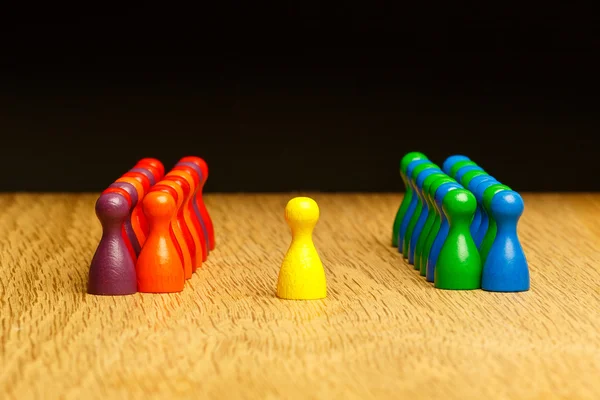 Concept team, leader, leadership, adoration yellow pawn — Stock Photo, Image