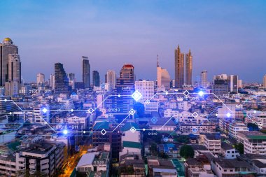 Parlak teknolojik süreç hologramı, gün batımında Bangkok 'un havadan panoramik manzarası. Asya 'daki en büyük yenilikçi teknoloji merkezi. Çoklu pozlama.