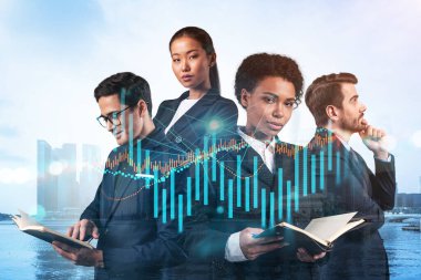 Yeni risk sermayesi ve yüksek teknoloji üzerinde çalışan bir grup iş arkadaşı riskleri tahmin etmeye ve olası kazanç artışlarını tahmin etmeye çalışıyor. Singapur arkaplanının hologram şeması.