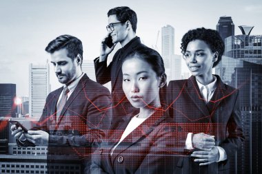 Yeni risk sermayesi ve yüksek teknoloji üzerinde çalışan bir grup iş arkadaşı riskleri tahmin etmeye ve olası kazanç artışlarını tahmin etmeye çalışıyor. Singapur arkaplanının hologram şeması.