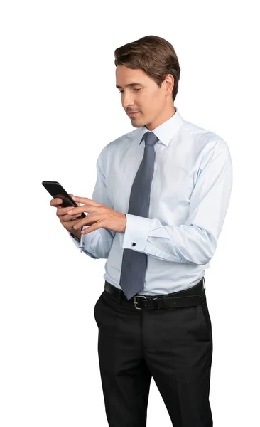 Uomo d'affari in camicia e cravatta con telefono isolato su sfondo bianco — Foto Stock