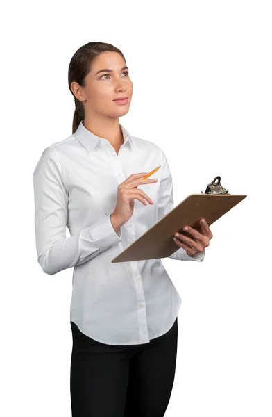 白衬衫女商人，带剪贴板，背景为白色 — 图库照片
