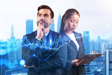 MBA mezuniyetinden sonra çok uluslu şirket takımındaki iki meslektaş kariyer fırsatları hayal ediyor. Şirket finans fonunda ticaret. Eski çizelge. Kuala Lumpur. Çift pozlama.