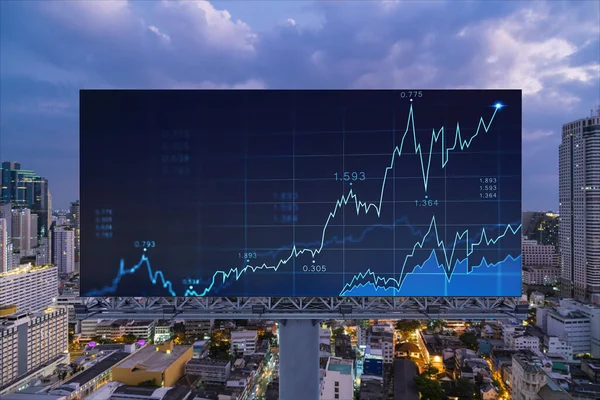 Графическая голограмма FOREX на рекламном щите, панорамный ночной воздушный пейзаж города Бангкока. Развитое место для исследователей фондового рынка в Юго-Восточной Азии. Концепция фундаментального анализа — стоковое фото