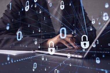 Bir kadın programcı bilgisayar üzerinden bir siber güvenliği korsan saldırılarından korumak ve müşterilerin gizli bilgilerini kaydetmek için kod yazıyor. Hologram simgelerini daktilo eden ellerin üzerine kilitle. Resmi giysi.