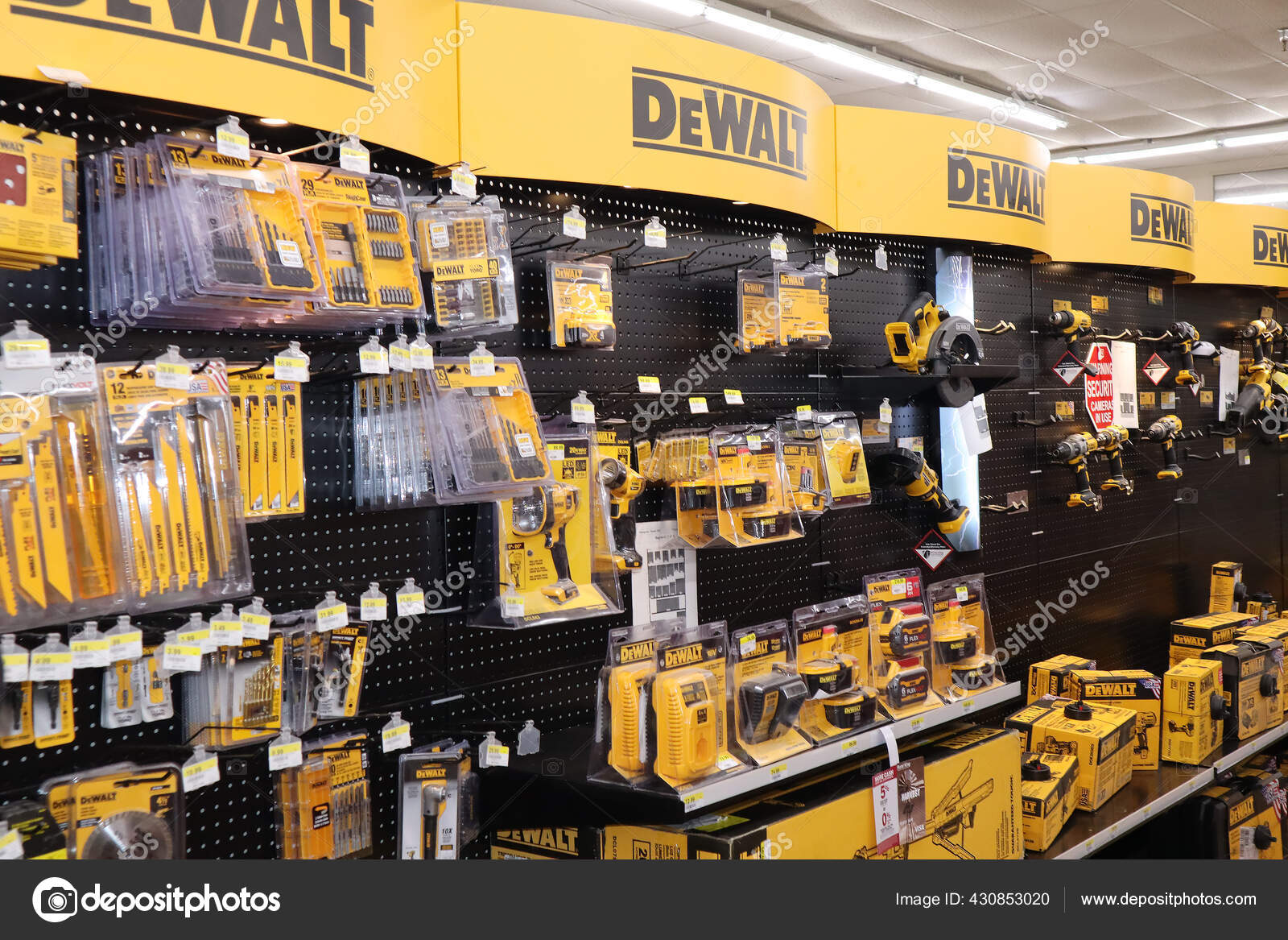 Dewalt retailers 2024