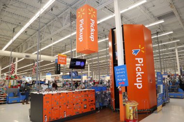 Columbus Ohio 26 Kasım 2020 Walmart Siparişi Kamyonet ve Büfe