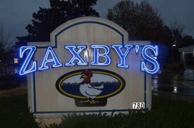 Chattanooga TN 4 Nisan 2021 Zaxby Tavuk Lokantası
