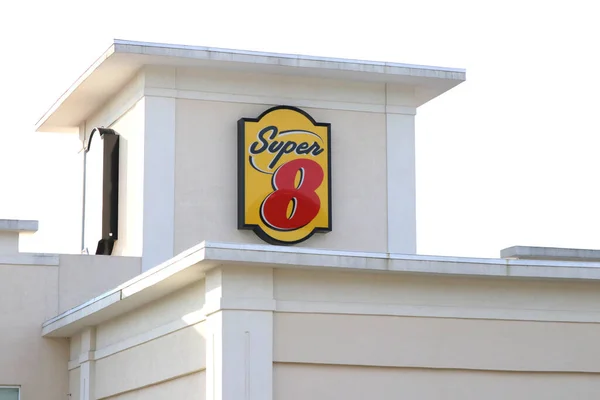 テネシー州チャタヌーガ2020年5月26日 スーパー8 Super 旧スーパー8モーテル アメリカ合衆国のホテルブランドで 世界中に2 400以上の拠点を持つ世界最大のバジェットホテルチェーン — ストック写真