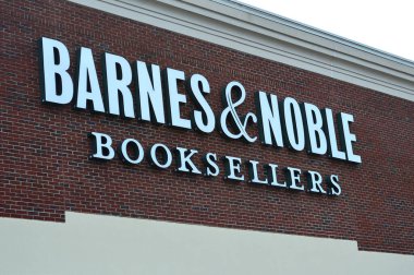 Columbus, OH - Temmuz 2017 Barnes ve Noble Booksellers. Ülke çapında 700 'den fazla mağazası olan Barnes ve Noble Inc., ABD' deki en büyük kitap perakendecisi..