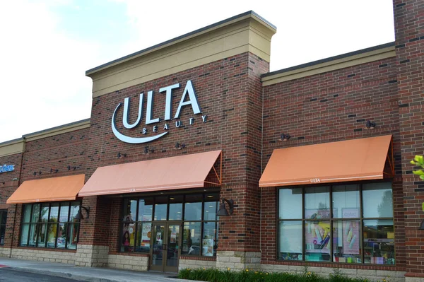 Columbus Julio 2017 Ulta Salon Cosmetics Fragrance Retail Location Ulta — Foto de Stock