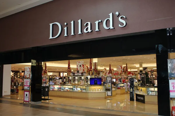 Columbus Ohio Diciembre 2020 Dillards Department Store — Foto de Stock