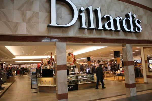 Columbus Ohio Diciembre 2020 Dillards Department Store — Foto de Stock