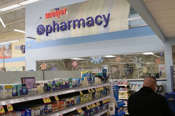 Columbus Ohio Грудня 2020 Meijer Pharmacy Department — стокове фото