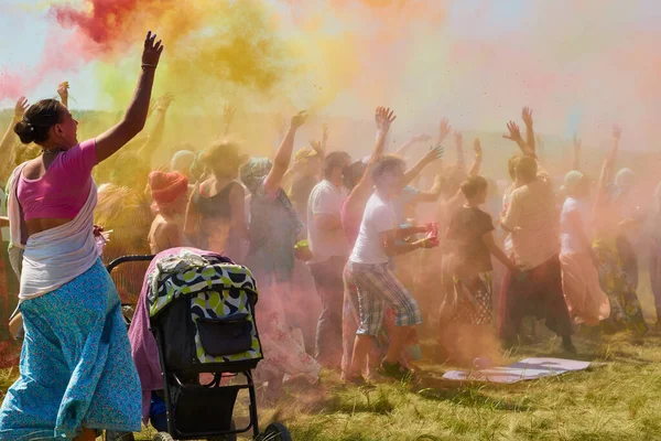 Crowd European Krishnaid People Colored Dust Paint Holi Festival Colors — Stock Photo, Image