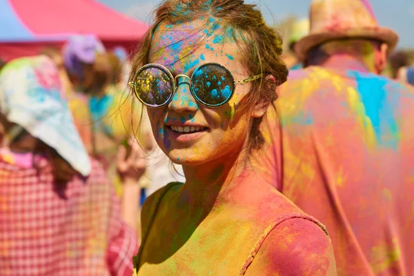 Russia Arkaim 2015 Beautiful Girl Glasses Stained Blue Paint Festival — Stock Photo, Image
