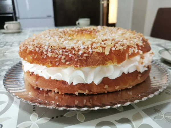 Bolo Rei Com Chocolate Para Café Manhã Janeiro — Fotografia de Stock