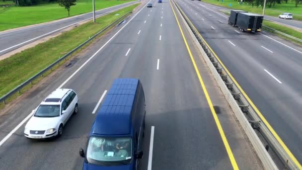 Autobahn, Überführung. Autobahn, Autos — Stockvideo