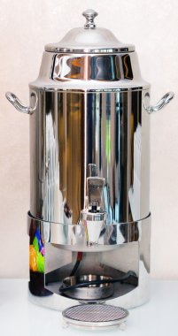 tabak, bardak, bardak, kahve makinesi ve çay lekesi, su ısıtıcı, çay demir