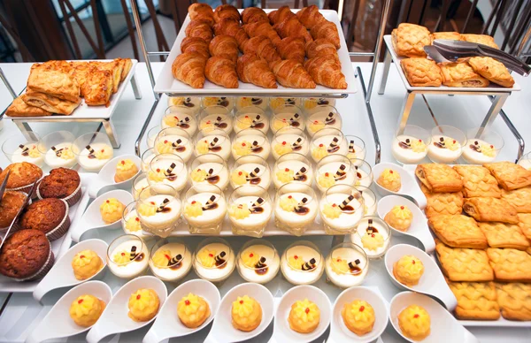 büfe, kontinental kahvaltı ve akşam yemeği, Öğle Yemeği, bistro, fast food city café