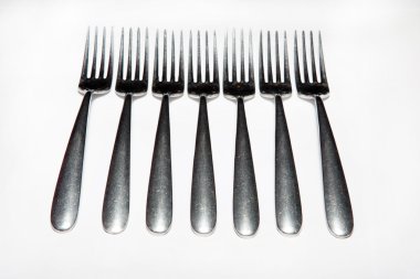 Çatal, çatal, bıçak, tuz ve biber, kaşık, bardak, şarap gözlük, daireler, dağıtıcı dağıtıcı şeker