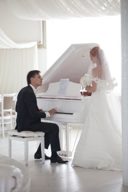 Düğün, gelin ve damat, aşk